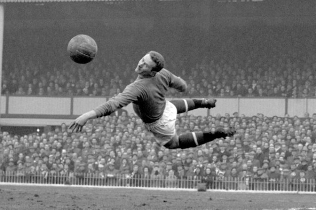 Harry Gregg có vai trò rất lớn trong việc phục hồi MU sau thảm hoạ Munich 1958.