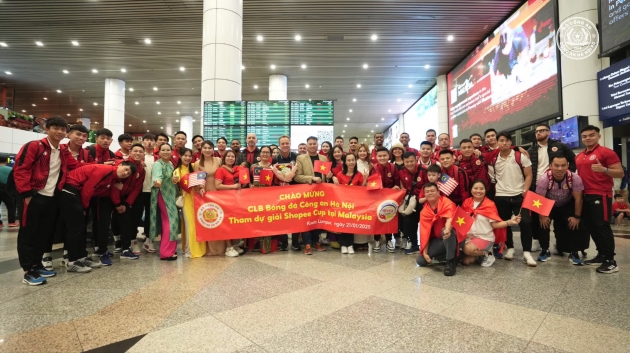 Ảnh bài viết Người hâm mộ tại Malaysia tiếp lửa cho Quang Hải và CLB CAHN
