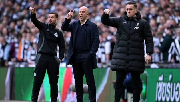 Ảnh bài viết Frank Leboeuf chỉ trích Arne Slot vì sai lầm khiến Liverpool thua Newcastle