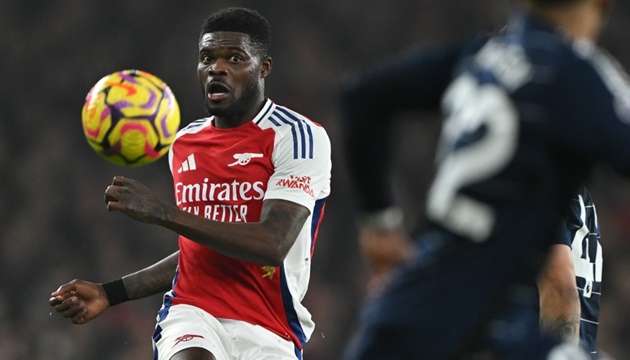 Ảnh bài viết Arsenal nín thở: Thomas Partey nguy cơ lỡ đại chiến Real Madrid