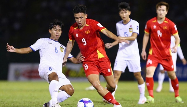 Ảnh bài viết Nhân tố bí ẩn giúp HLV Kim Sang Sik 'vơi nỗi nhớ' Doãn Ngọc Tân?