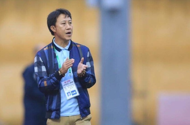 Ảnh bài viết Bỏ họp báo, HLV Hồng Lĩnh Hà Tĩnh bị phạt 10 triệu đồng