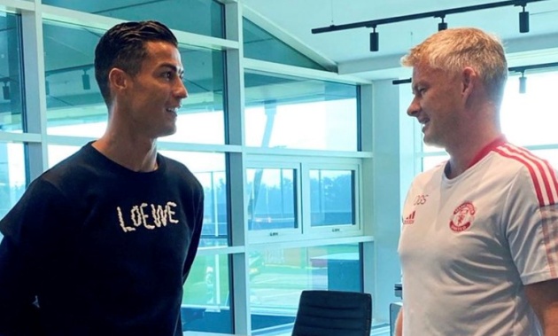 Ảnh bài viết Solskjaer tiết lộ lời cảnh báo của Kieran McKenna về Cristiano Ronaldo