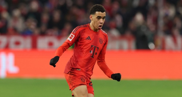 Ảnh bài viết Jamal Musiala 'ngó lơ' Bayern, Barca mừng thầm
