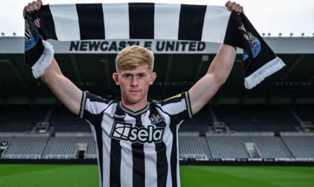 Ảnh bài viết CHÍNH THỨC! Newcastle mua đứt Lewis Hall từ Chelsea