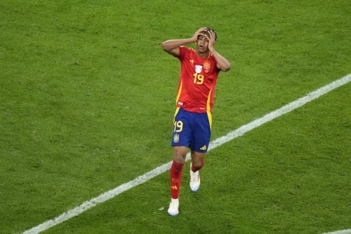 Ảnh bài viết Lamine Yamal phá liên tiếp 2 kỷ lục của Pele