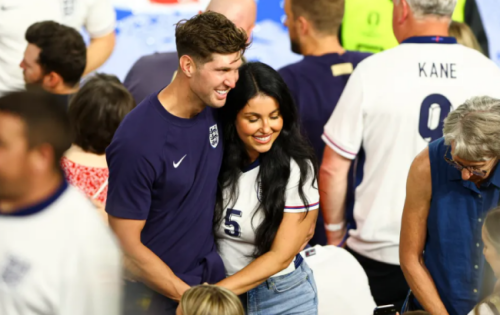 Ảnh bài viết Dàn WAGs Tam Sư được 'đặc cách' ở trận chung kết