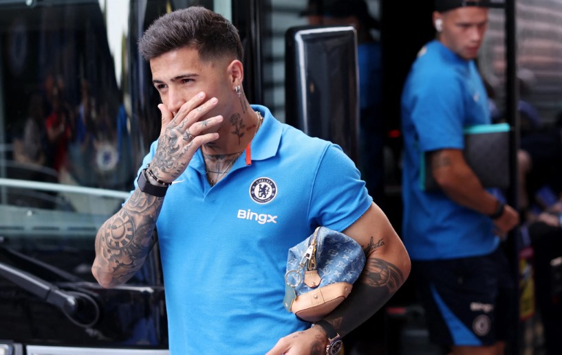 Ảnh bài viết Enzo Fernandez mang băng đội trưởng Chelsea sau bê bối phân biệt chủng tộc