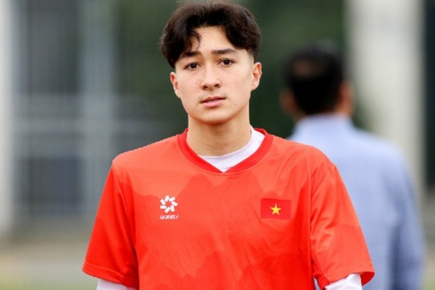 Ảnh bài viết HLV Cristiano Roland nói gì về cầu thủ Việt kiều gốc Hà Lan?