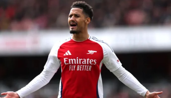 Ảnh bài viết Sol Campbell khuyên Arsenal giữ chân gấp một cái tên