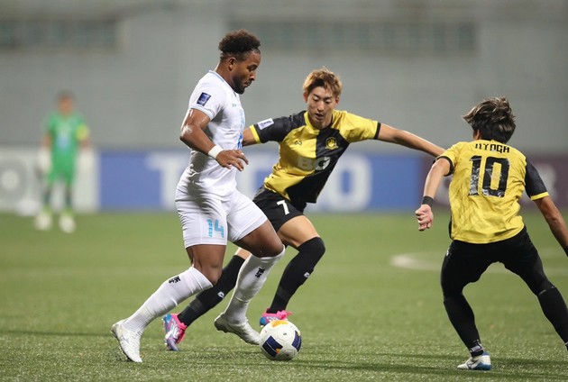 Ảnh bài viết Xuân Son, Tuấn Anh ghi bàn, Nam Định rượt đuổi kịch tính trước Tampines Rovers