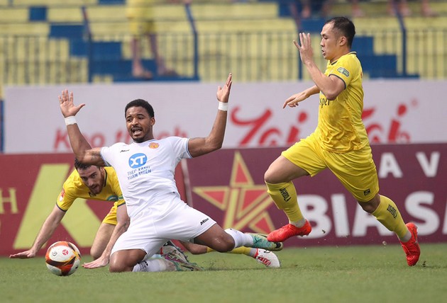 Ảnh bài viết Vòng bán kết Cúp QG: Derby Thủ đô rực lửa; Nhà vua run rẩy
