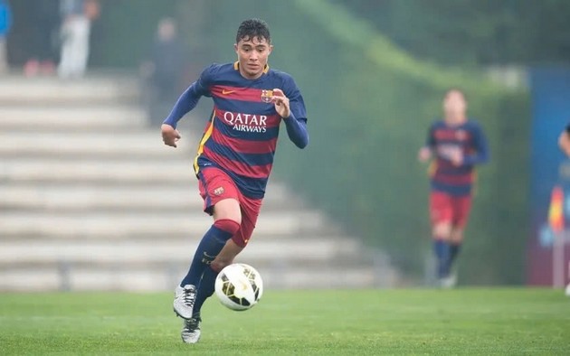 Ảnh bài viết Tiền vệ lò Barcelona đến V-League là ai?