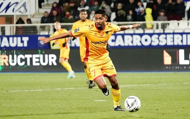 Ảnh bài viết Làn sóng Việt kiều đổ bộ ĐT Việt Nam?