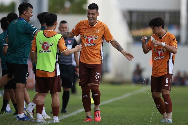 Ảnh bài viết Tân binh Brazil bùng nổ, sao trẻ 16 tuổi ghi bàn; HAGL đè bẹp Quảng Nam