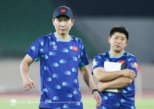 Ảnh bài viết Huỳnh Như xuất sắc giúp CLB Bồ Đào Nha trụ hạng