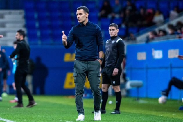 Ảnh bài viết Tìm người thay Marquez là nhiệm vụ quan trọng của Barca B