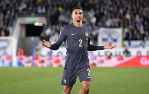 Ảnh bài viết Lập siêu phẩm, Alexander-Arnold vẫn bị Keane chê bai