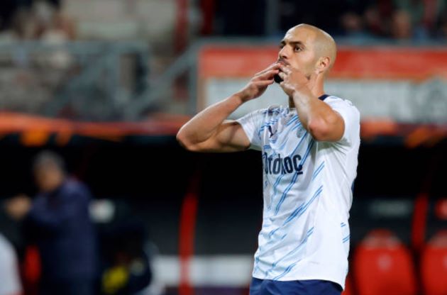 Ảnh bài viết Amrabat "hóa" De Bruyne giúp Mourinho thoát thua