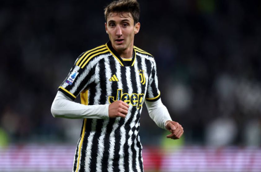 Ảnh bài viết Arsenal, Man United và Real ngậm trái đắng từ sao trẻ Juventus, Cambiaso 