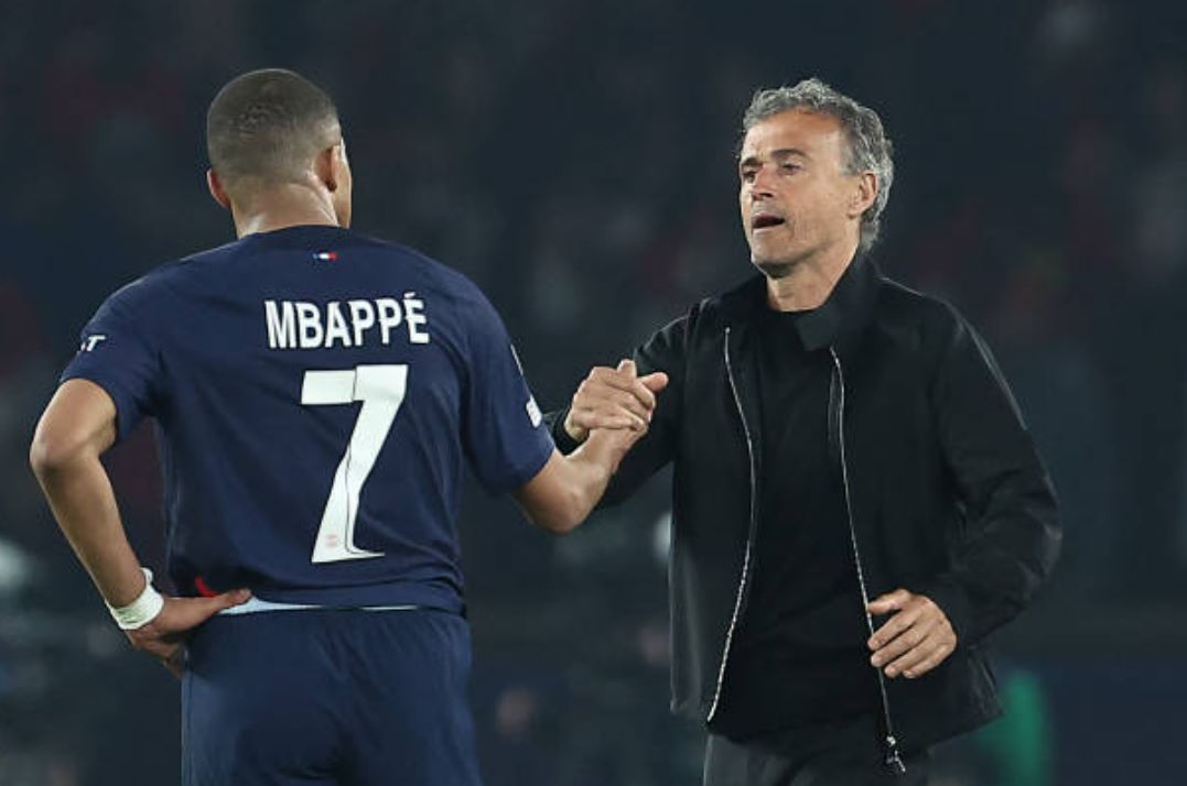 Ảnh bài viết Bị hỏi về Mbappe, Enrique nổi cáu với phóng viên