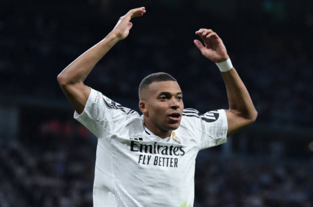Ảnh bài viết 2 câu hỏi và 2 câu trả lời sau trận Real thắng Stuttgart: Lo lắng Mbappe; Ancelotti quá lời với Courtois? 