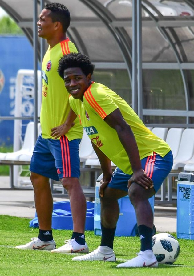 Với việc Colombia được đi tiếp, Sanchez có lẽ là người vui nhất. Anh đã thoát chết!