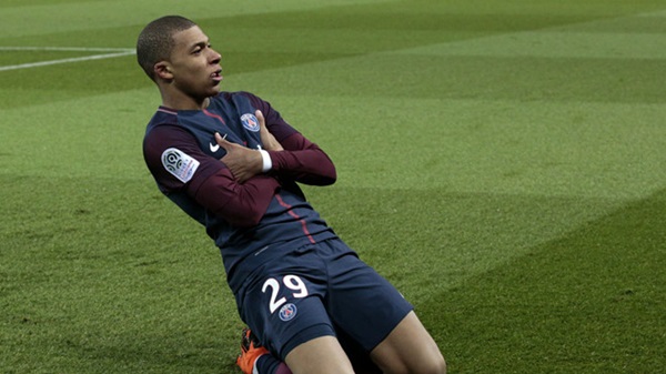 Ảnh bài viết Lập cú đúp cho PSG, Mbappe phá kỷ lục 45 năm của Ligue 1