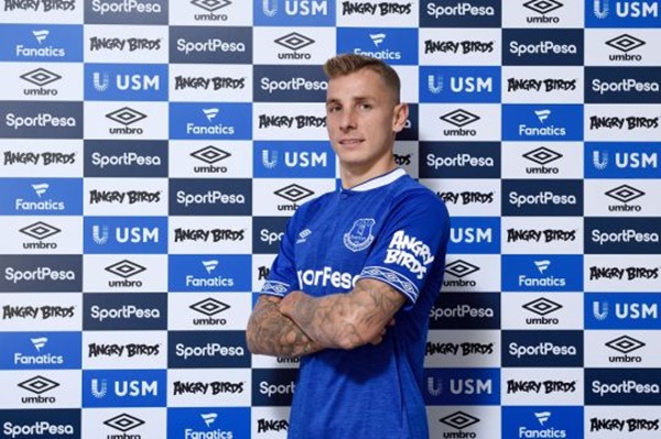 Ảnh bài viết Tân binh của Everton bất ngờ khuyên Yerry Mina từ chối M.U