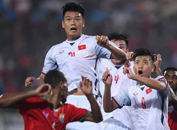 Thành Chung có thể hình lý tưởng và là một "lá bài" được HLV Park Hang-seo trọng dụng khi cần không chiến. Ảnh: Sport5