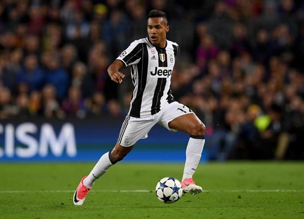 Ảnh bài viết Alex Sandro và câu chuyện tiến thoái lưỡng nan