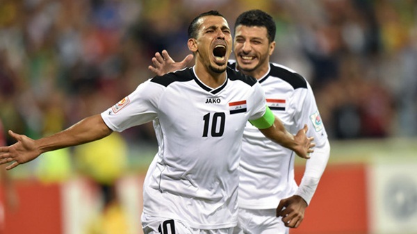 Youni Mahmoud (Iraq, 8 bàn): Mahmoud là một trong những huyền thoại vĩ đại nhất của bóng đá Iraq. Asian Cup 2007 là thời điểm Mahmoud ở đỉnh cao phong độ khi anh ghi 4 bàn. Trong số đó, Mahmoud có cú đúp vào lưới tuyển Việt Nam để giúp Iraq vượt qua tứ kết.