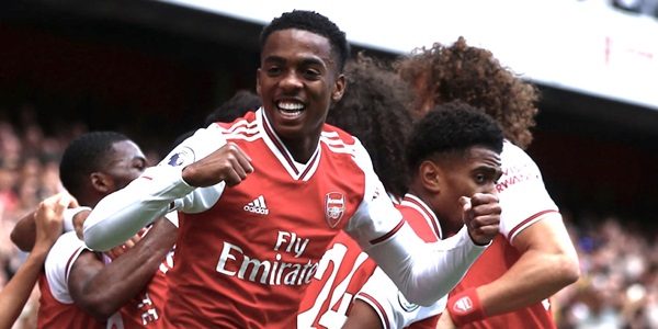 Unai Emery nên để một trong hai cầu thủ Joe Willock hay Matteo Guendouzi ngồi ghế dự bị để nhường chỗ cho những ngôi sao như Lucas Torreira.
