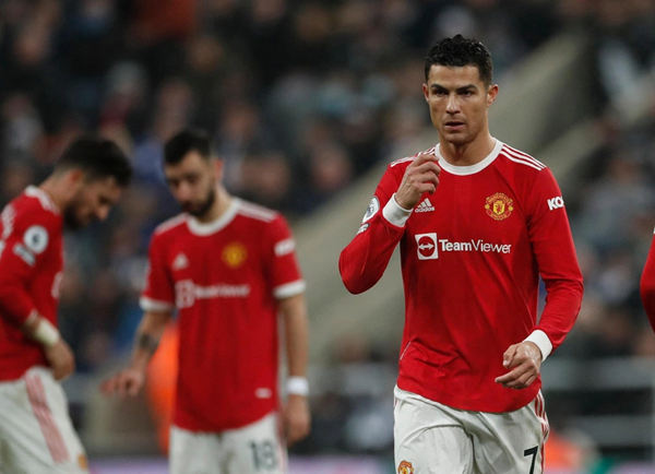 Ronaldo chơi tốt ở tuổi 37 nhờ duy trì tập luyện đều đặn. Ảnh: Reuters.