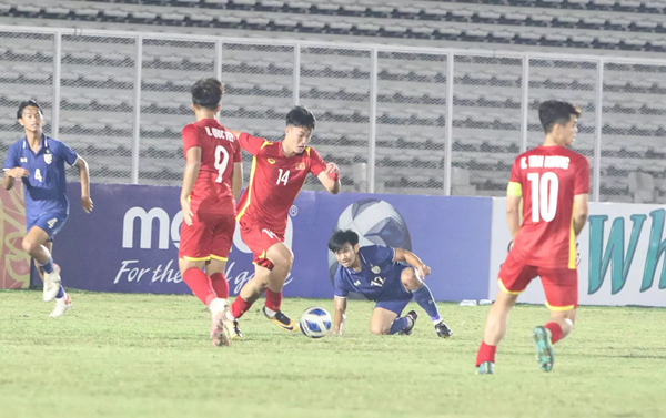 Ảnh bài viết U19 Việt Nam vào bán kết giải Đông Nam Á: Hú vía và đáng tiếc