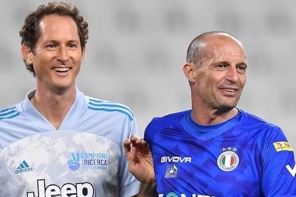Ảnh bài viết Phản ứng của HLV Allegri sau khi ban lãnh đạo Juventus từ chức