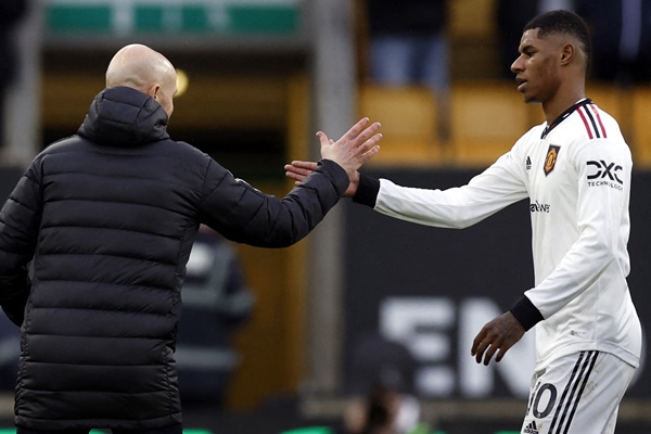 Rashford tỏa sáng sau khi chấp nhận luật của Ten Hag.