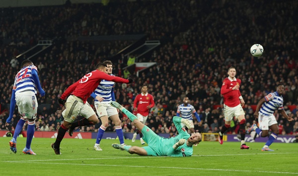 Ảnh bài viết MU thắng Reading: Đẳng cấp Casemiro