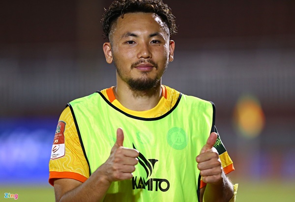 Ryan Hà được HLV Võ Đình Tân khen sau trận đấu. "Ryan Hà hòa nhập tốt, tuy nhiên để cạnh tranh suất lên tuyển thì còn có nhiều cầu thủ khác nên chưa thể nói trước được điều gì", ông Tân nhận xét.