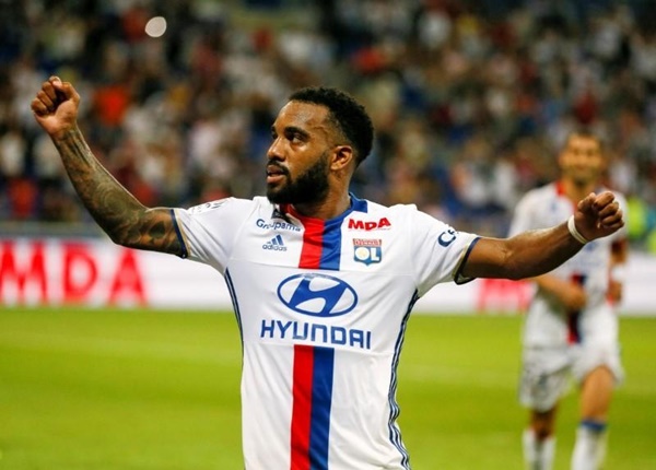 Alexandre Lacazette cũng sở hữu 9 lần nổ súng cho Lyon sau World Cup 2022, trong đó bao gồm cú hat-trick vào lưới Chambery SF ở Cúp quốc gia Pháp hôm 21/1.