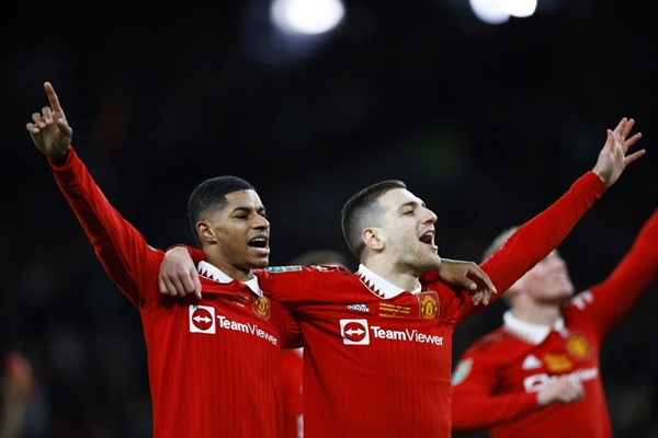 Ảnh bài viết Hậu vệ West Ham thách thức MU