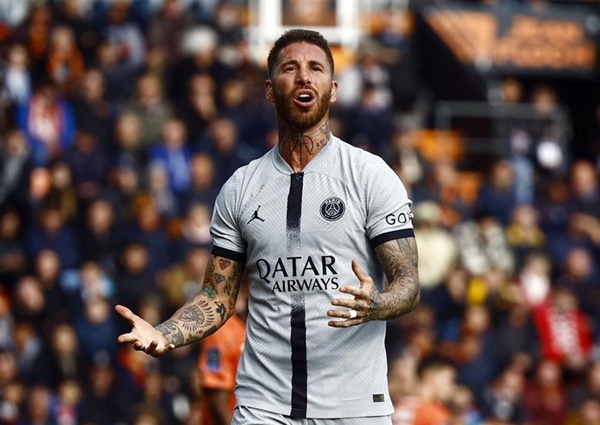 PSG có nhiều lý do để mang về những tài năng trẻ hơn. Báo giới Tây Ban Nha cho rằng việc đội bóng thủ đô nước Pháp gia hạn hợp đồng với trung vệ này dường như khó xảy ra. Nhiều khả năng, cựu đội trưởng tuyển Tây Ban Nha sẽ phải chuyển sang MLS hoặc Saudi Arabia để tiếp tục sự nghiệp.