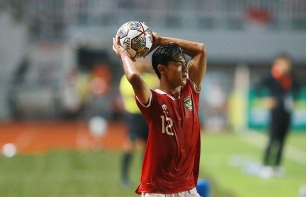 Ảnh bài viết Những cú ném biên đáng sợ của U22 Indonesia