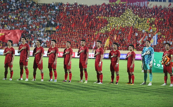 Ảnh bài viết Ông Trần Quốc Tuấn: Tuyển Việt Nam 'chạy đua' dự World Cup