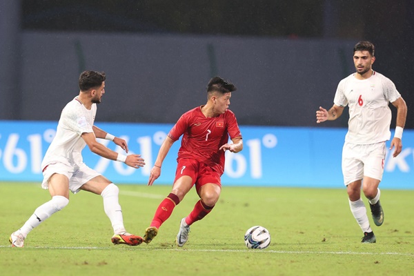 Ở tuổi 19, Đức Việt là thủ lĩnh Olympic Việt Nam.