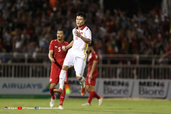 Ảnh bài viết LĐBĐ châu Á: "Việt Nam sắp có một tài năng mới"