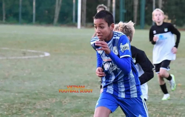 Ảnh bài viết Thần đồng tại Pháp muốn thi đấu cho Việt Nam