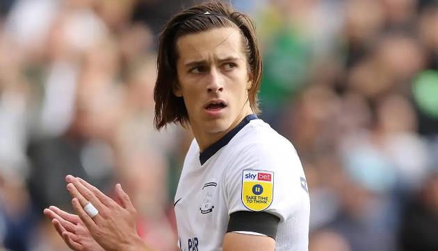 Ảnh bài viết Alvaro Carreras được hỏi trực tiếp về việc trở lại M.U