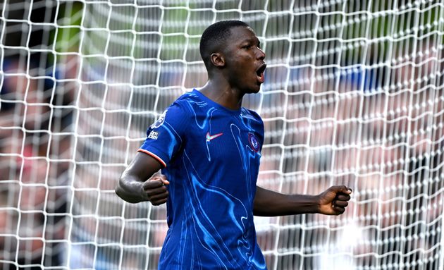 Ảnh bài viết Moises Caicedo cân bằng kỷ lục 6 năm của N’Golo Kante