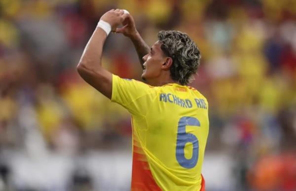 Ảnh bài viết Richard Rios - 'Cỗ máy' rê bóng được Man United săn đón là ai?